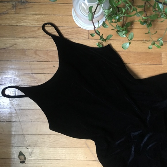 BLACK VELVET DRESS - Picture 5 of 8